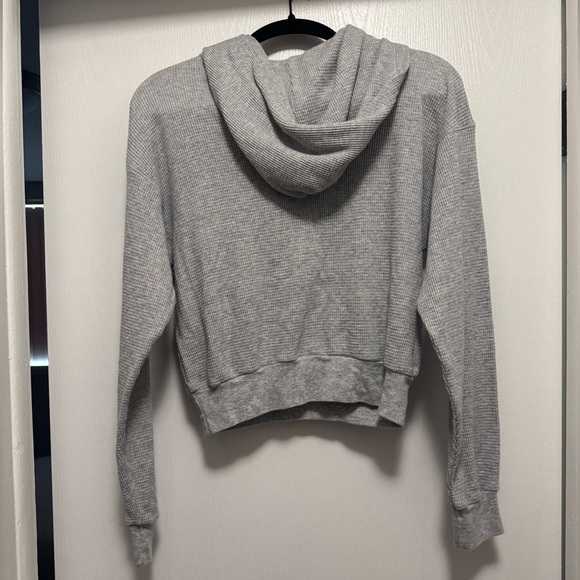Aritzia Tna Gray Waffle Knit Hoodie Size 2XS - Picture 3 of 4